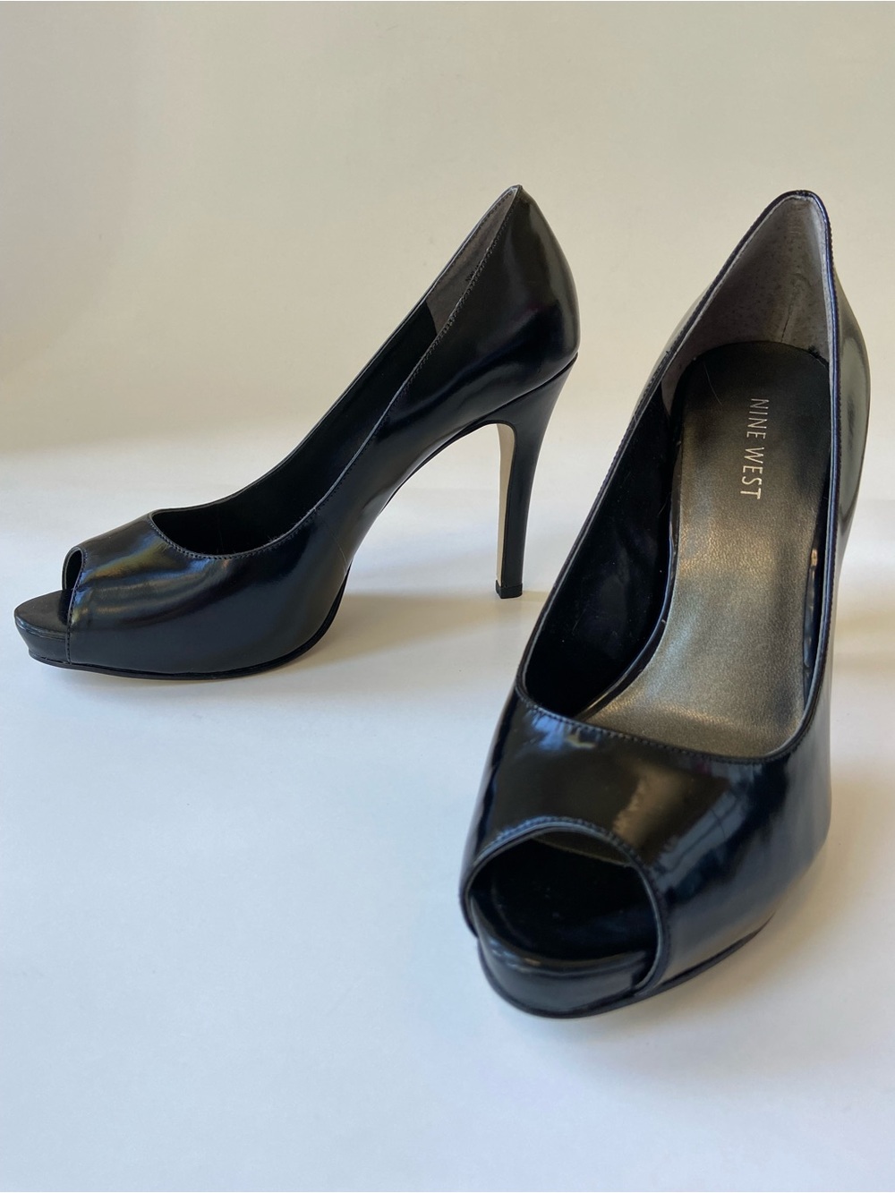 NWT Nine West Black Patent leather Peep-Toe High Heels